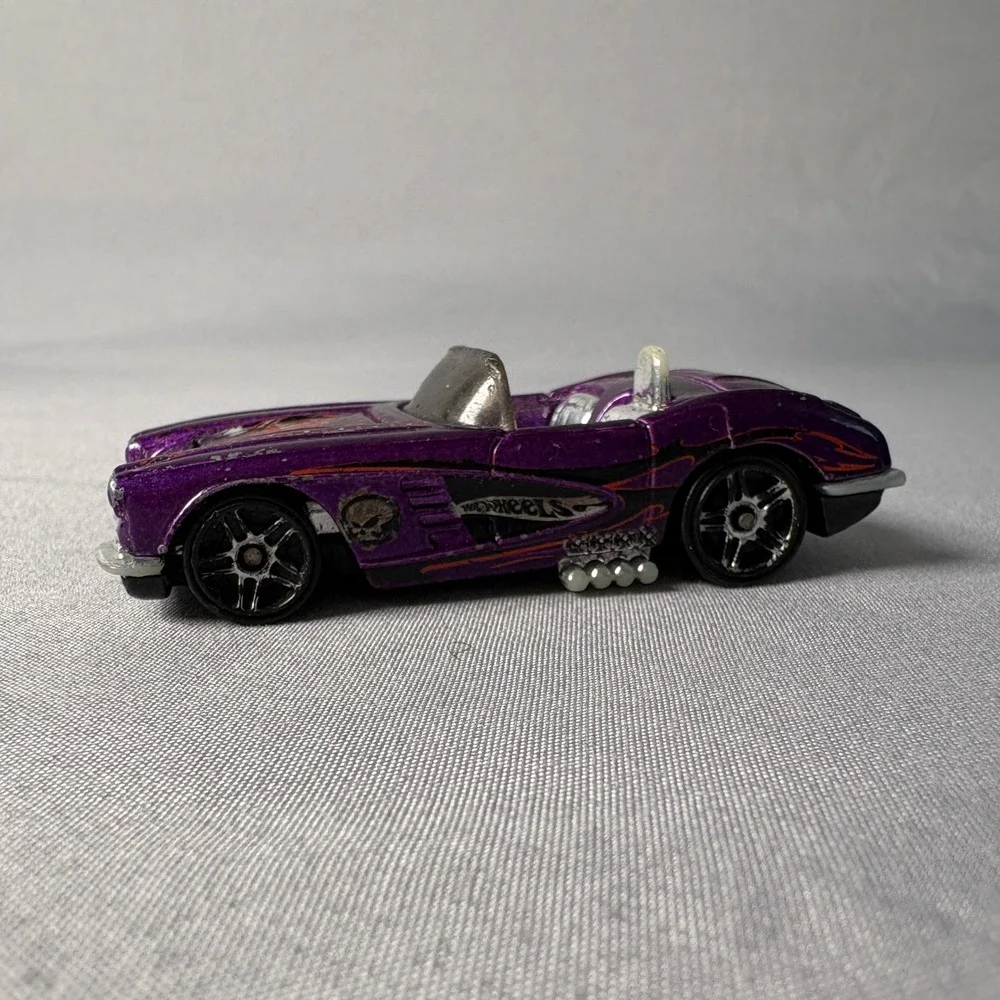 Hot Wheels 58 Corvette Purple Metallic Skull Flames Diecast Car 1994 Mattel
